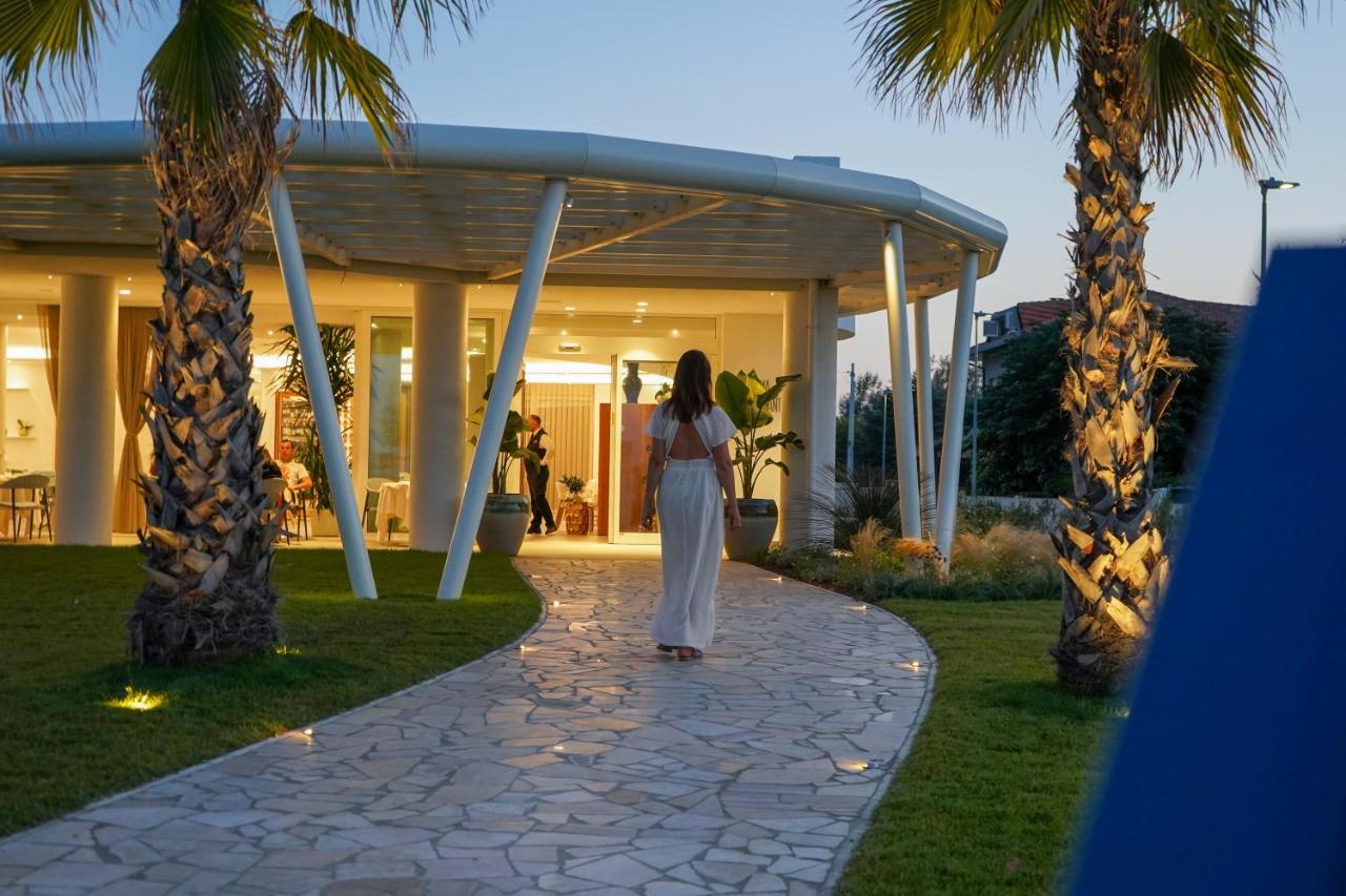 Blu Suite Resort Bellaria-Igea Marina Eksteriør billede